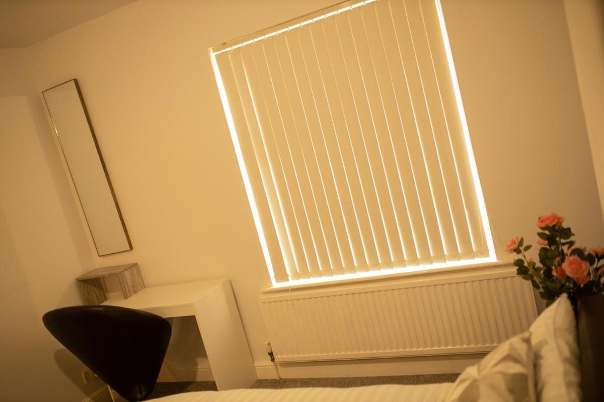 Cozy And Stylish 2 Bedroom *